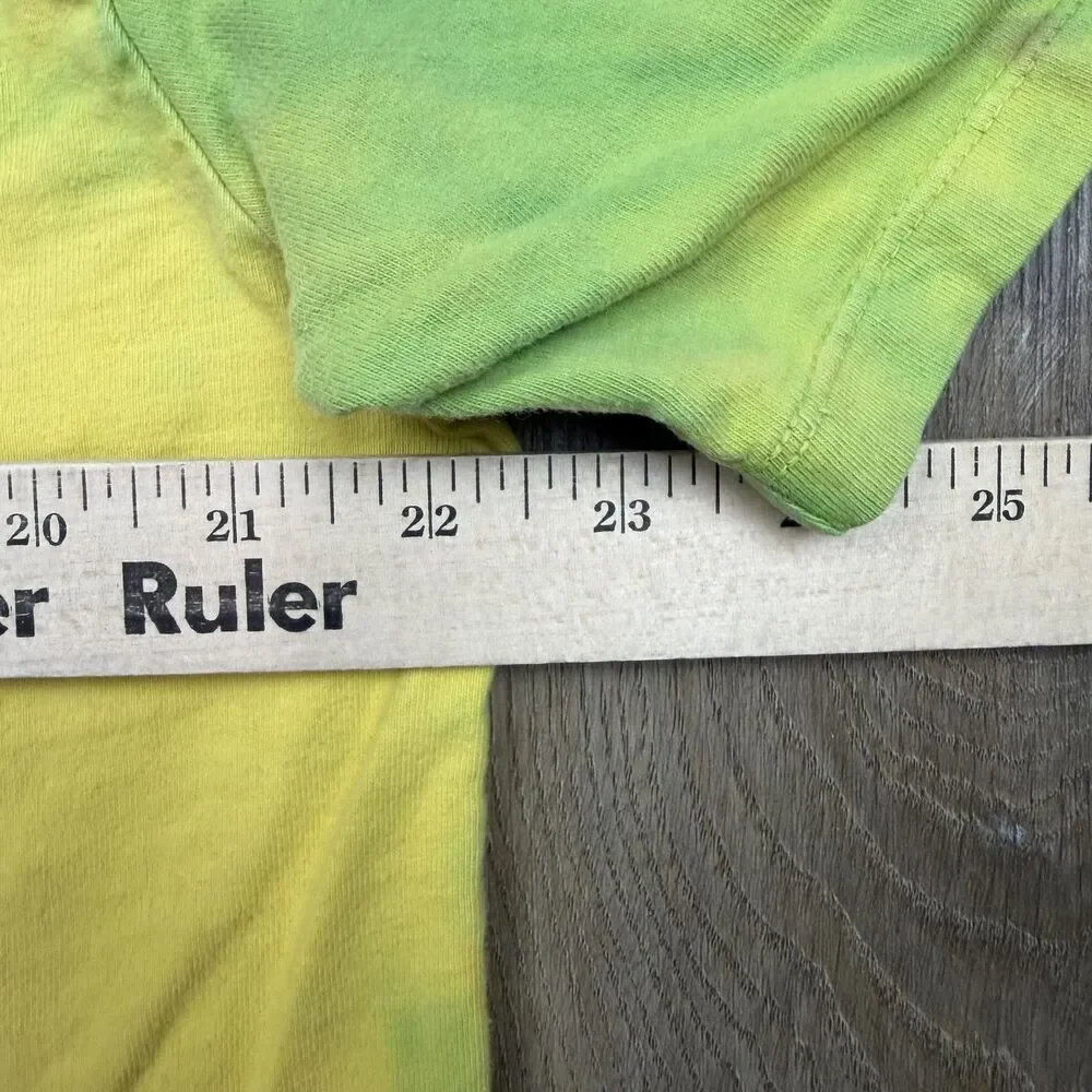 Guess J Balvin Shirt Mens Medium Yellow Vibras Triangle Tie Dye Graphic Tee - Picture 6 of 9